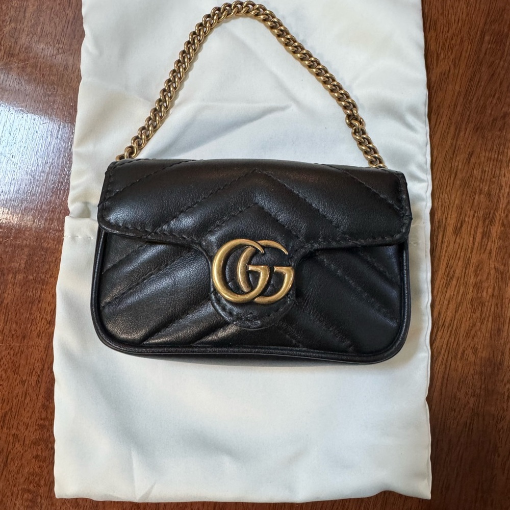 Gucci Mini GG Marmont Wallet on Chain